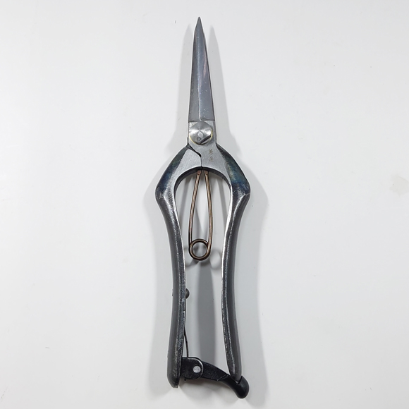 Pruning scissors for cutting a bud and small branch [ KANESHIN ] "Length 200mm / Weight 330g" No.95D